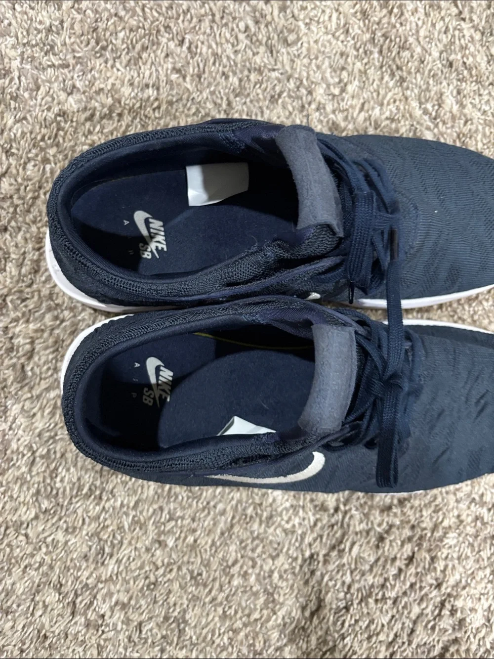 Nike Men's Navy and White Low-Top Athletic Sneakers